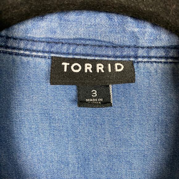 Torrid Denim Blue Button Up Shirt Sz.3 - Picture 9 of 16